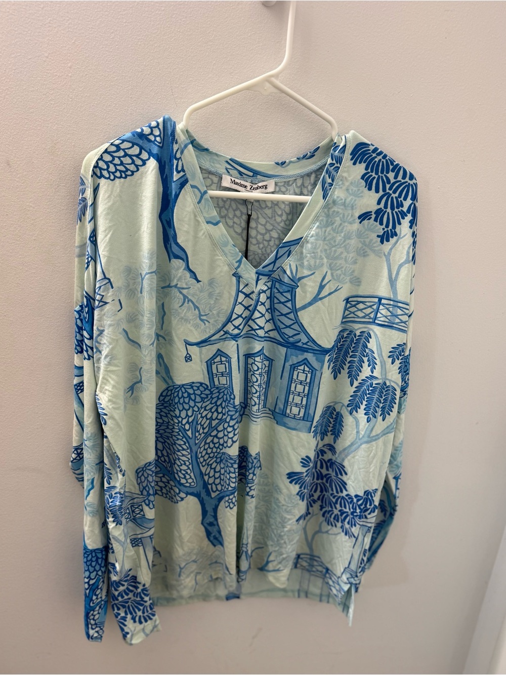Maxine Zeaberg Women’s Blue & Light Green Scenic V-Neck Long Sleeve Top Size 3/L